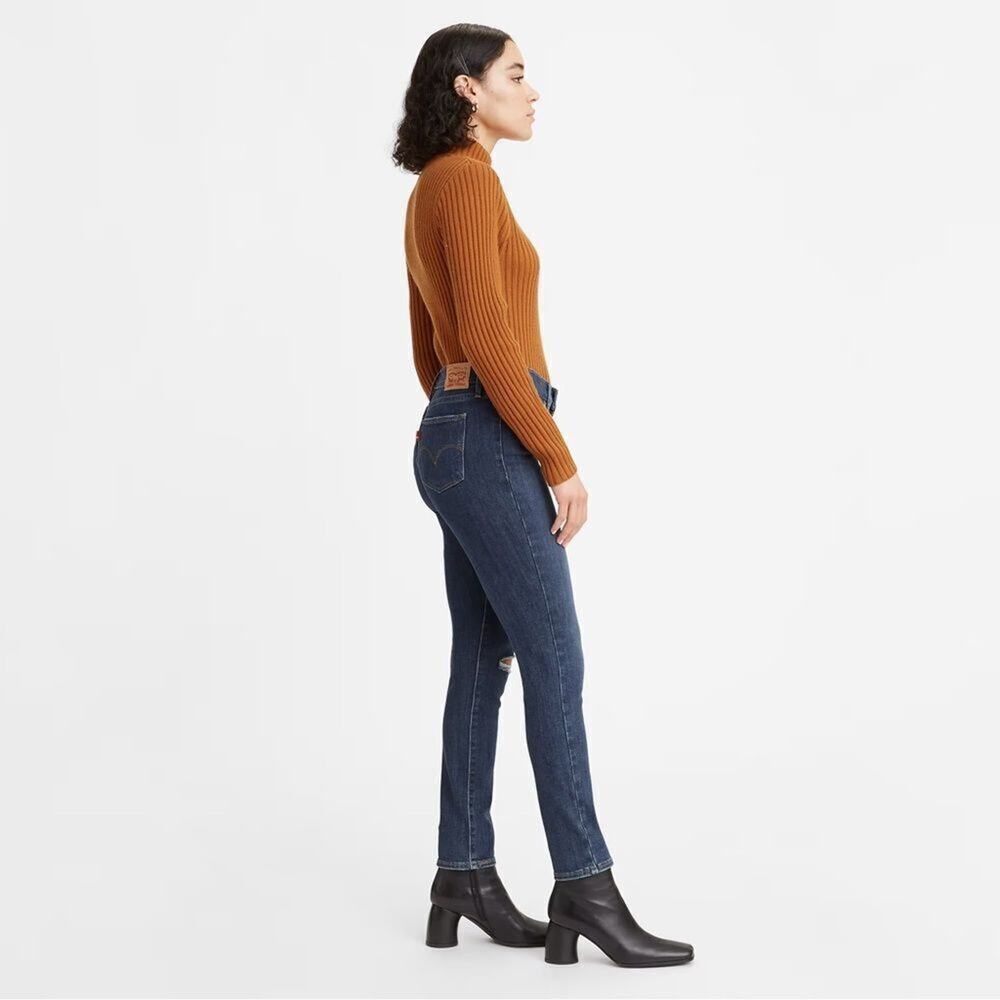 Levi's - 311 Shaping Skinny Jeans Size 28 Dark Wash Stretchy Denim - Picture 2 of 9